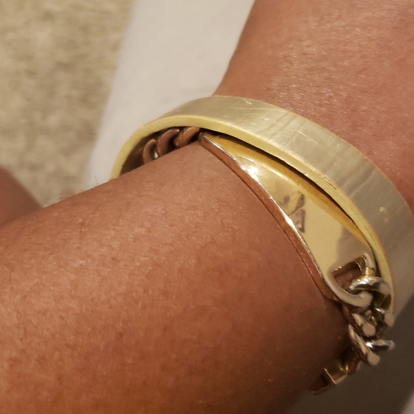 10 damaged jewelry items. - Picture 5 of 16